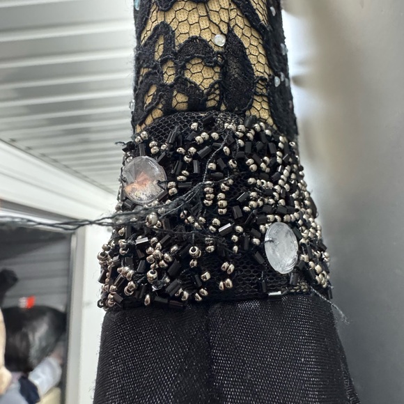 Rimini Couture Black & Gold Lace Open Back Evening Gown – Size 4 - Picture 8 of 12